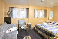 Deluxe outside cabin