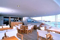 Upper deck