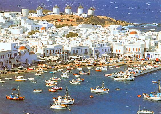 Mykonos port