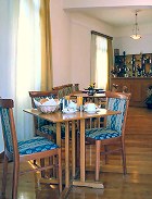 Bar/breakfast room