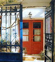 Chateau Zevgoli Hotel (3*) in Naxos town, on the Kastro; view from the entrance