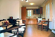 Kitchen & lounge