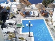 The pool of the hotel