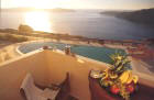 Rocabella Apartments in Imerovigli