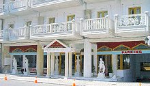 The Kosta Famissi hotel (3*) in Kalambaka / Meteora