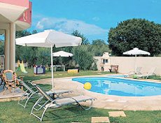 Another view of the garden and the pool area