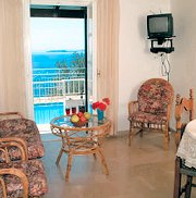 Sitting room and dining area